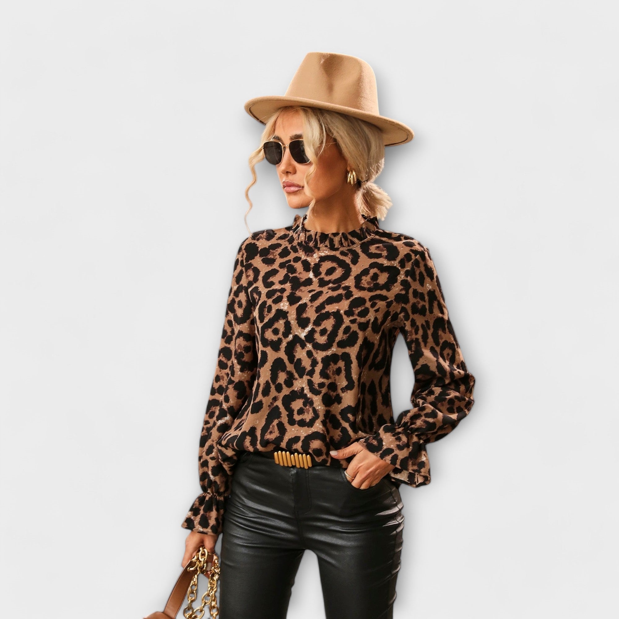 Halenka Queila s leopardím vzorem — pohled 4