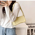 Kabelka z veganské kůže Cadence Wavy Flap