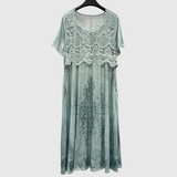 ELEGANTNÍ MIDI ŠATY INDIGO S KVĚTINOVÝM POTISKEM — pohled 9