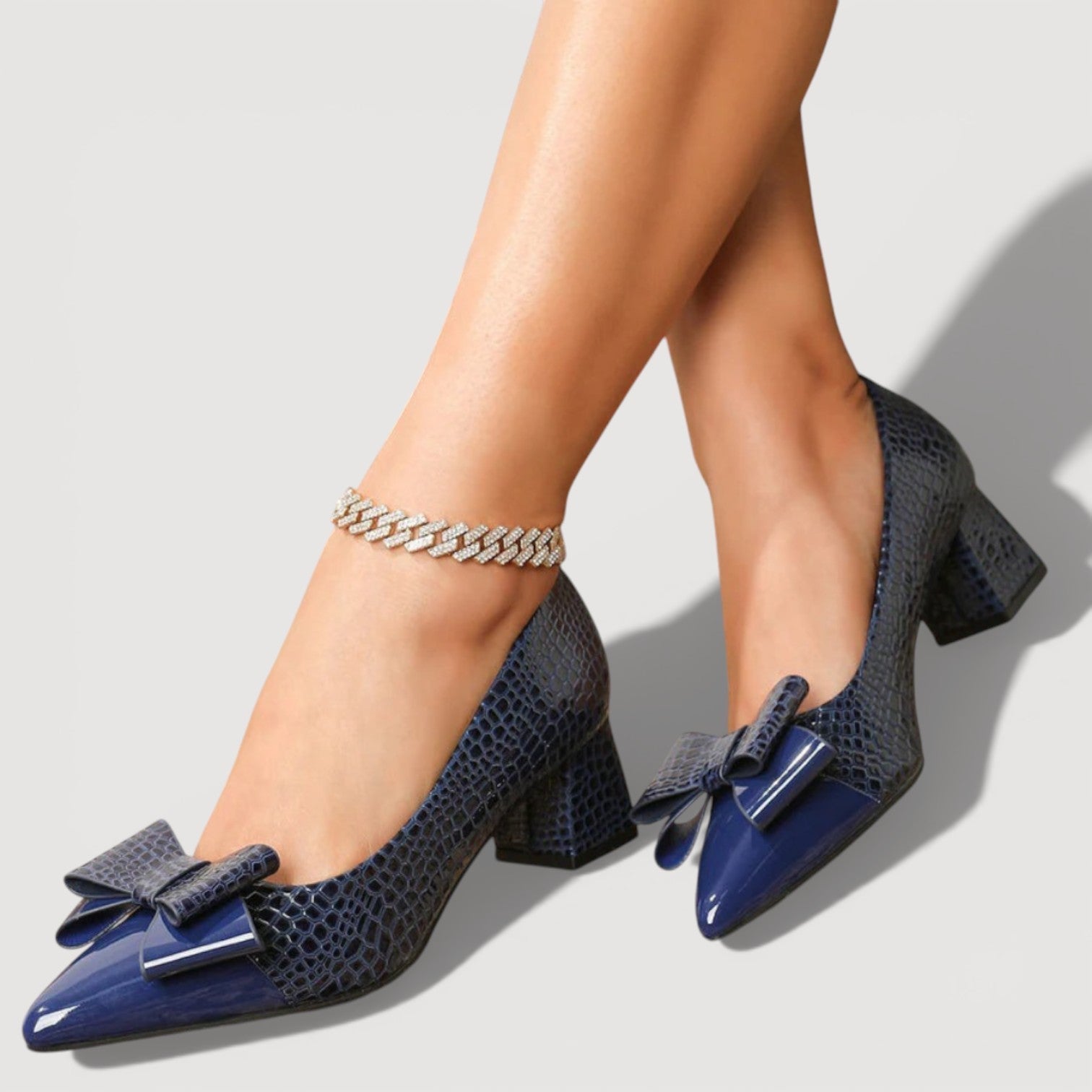 VYTŘÍBENÉ BOTY DAISY NA ŠIROKÉM PODPATKU — pohled 6