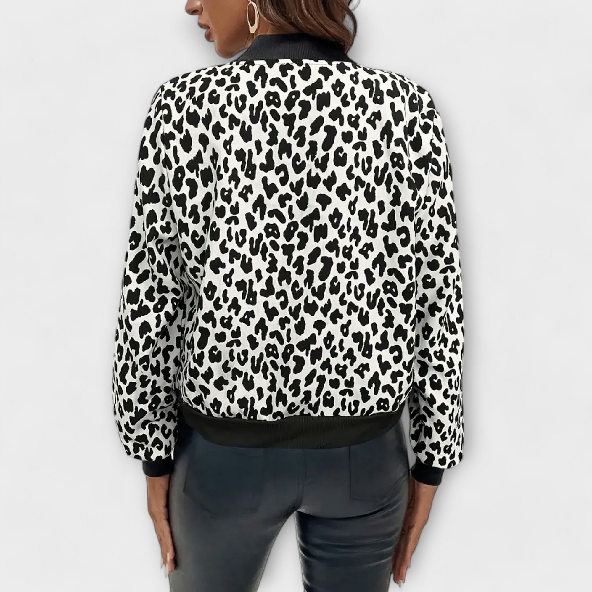Elegantní kabát s leopardím vzorem Amiria — pohled 9
