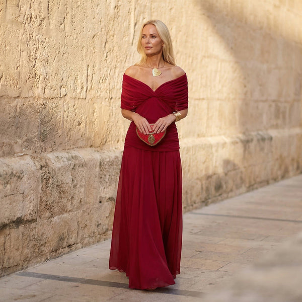 Elegantní červené šaty Harper