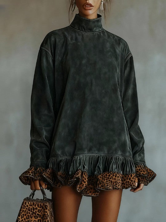 Semišové mini šaty se stojáčkem a leopardím vzorem