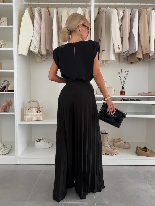 Elegantní plisovaný komplet Marian — pohled 4